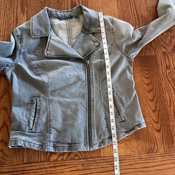 Isaac Mizrahi live moto Ryder denim stretch jacket grey diagonal zipper front 6 - Picture 11 of 13